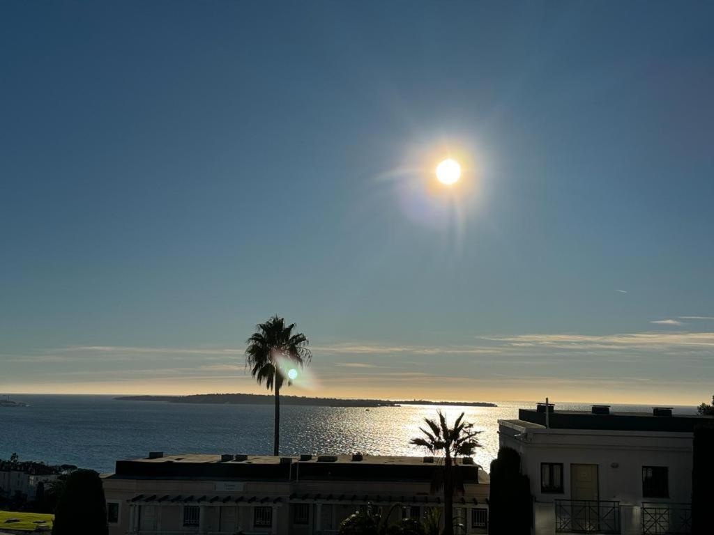 Un Studio De Charme Vue Mer & Piscine D'Exception Cannes Exterior foto