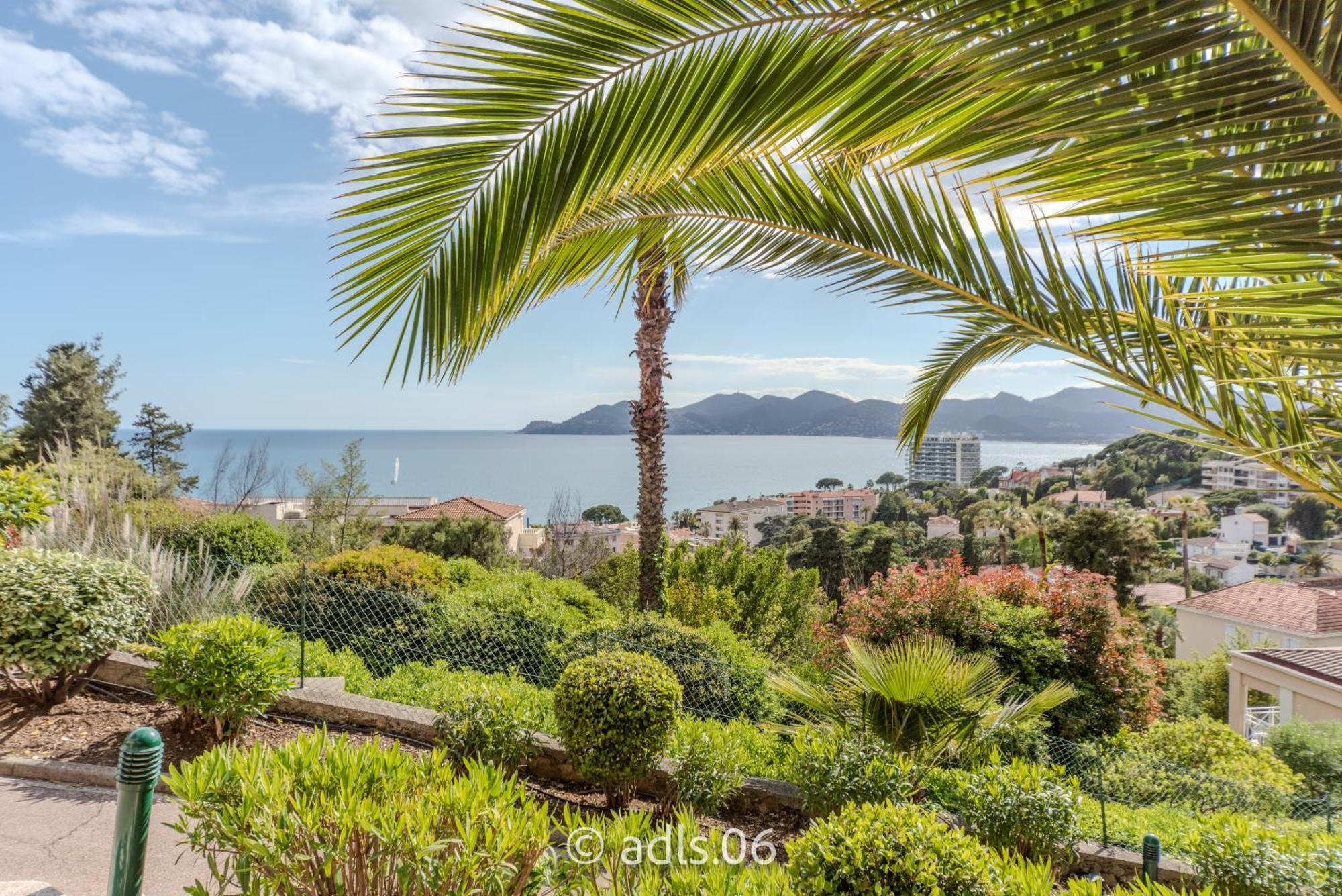 Un Studio De Charme Vue Mer & Piscine D'Exception Cannes Exterior foto